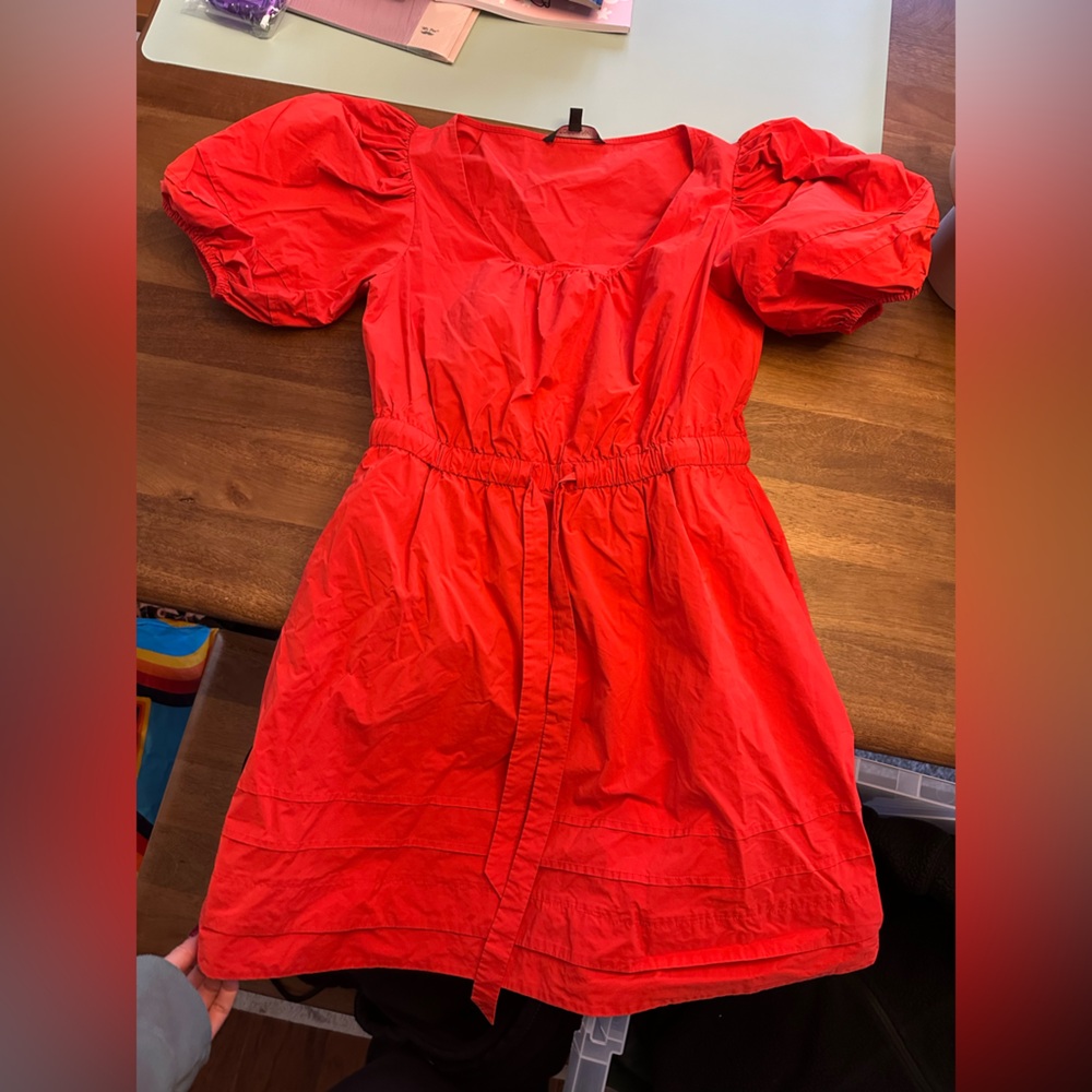 Toccin red dress